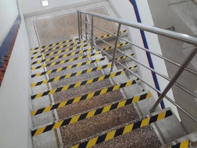 Ứng dụng băng keo chống trượt